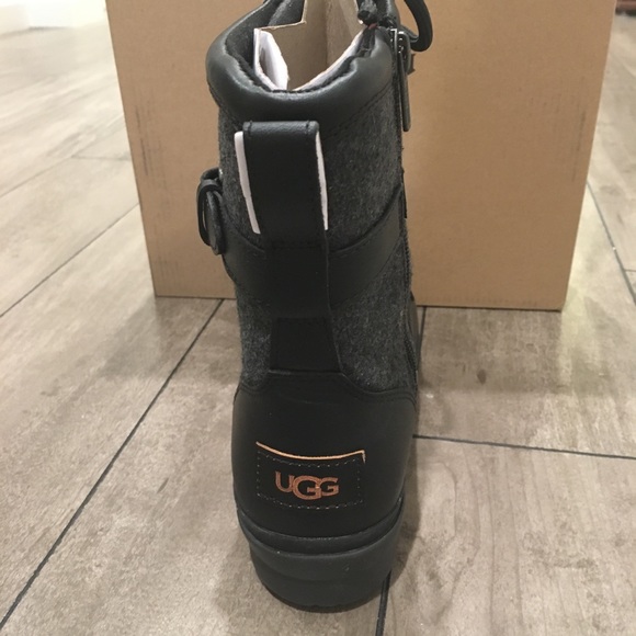 UGG Boots - Picture 8 of 11